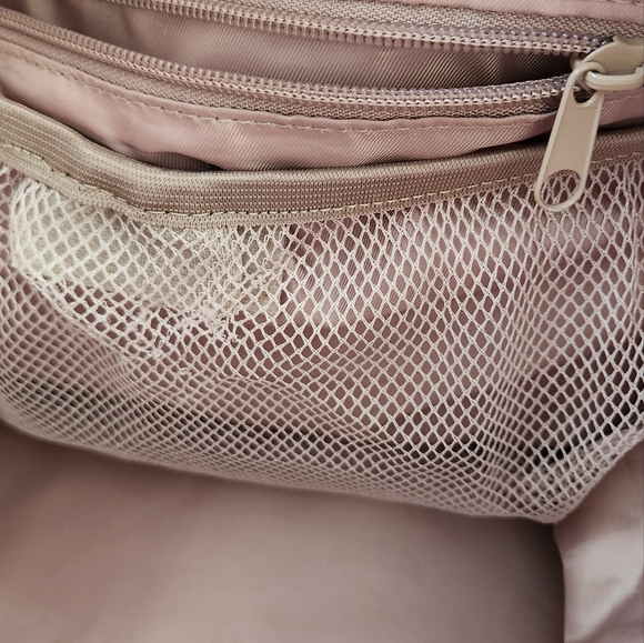 Unisex Diaper - Carry All Back-Pack - Picture 9 of 16